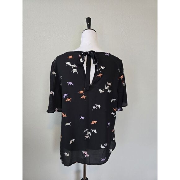 Torrid Black Crane Georgette Bow Back Blouse Size 00 L-XL Origami Whimsical - Picture 4 of 7